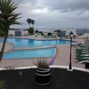apartamentos-carlota-puerto-del-carmen-lanzarote.in-canary-islands.com/